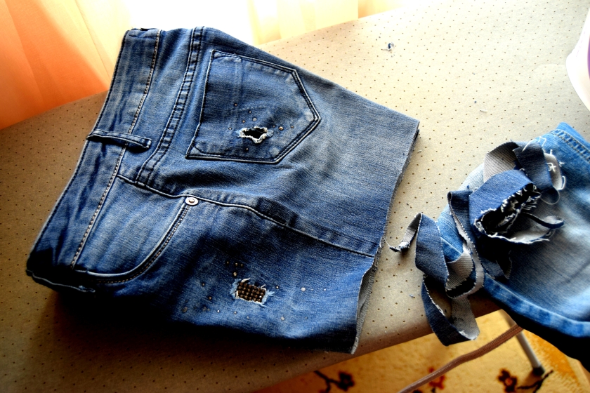 Hoist console Productive Pantaloni scurti dintr-o pereche de jeans – Pauza de creatie